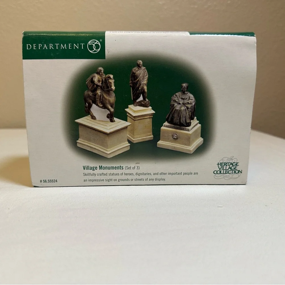 Department 56 Village Monuments Set‎ of 3 New with box #55524 Christmas Figures
